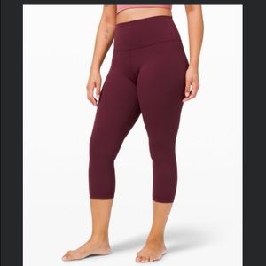 Lululemon Align crop 21” cassis size 8